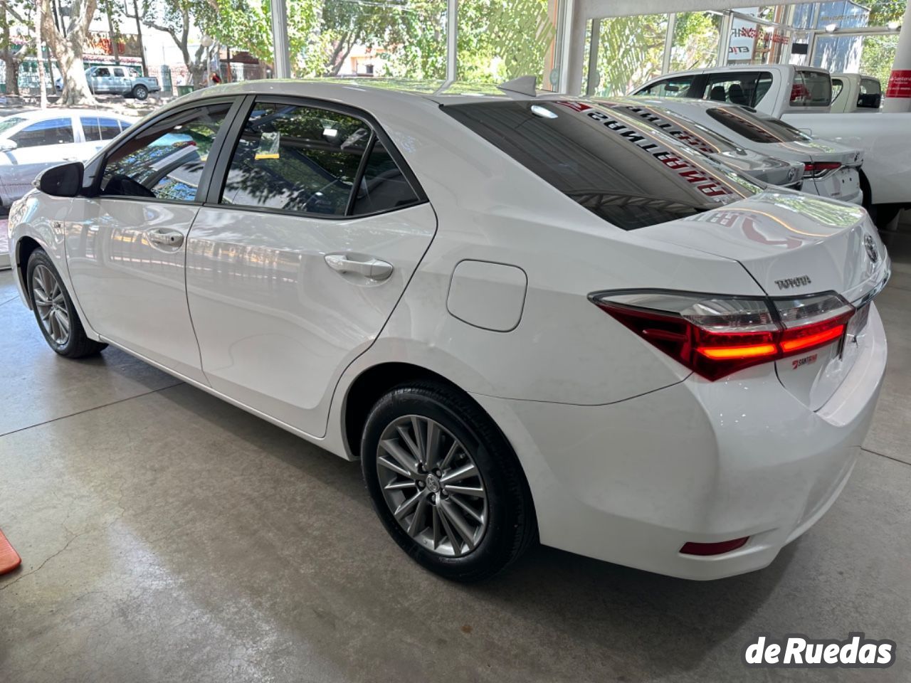 Toyota Corolla Usado en Mendoza, deRuedas