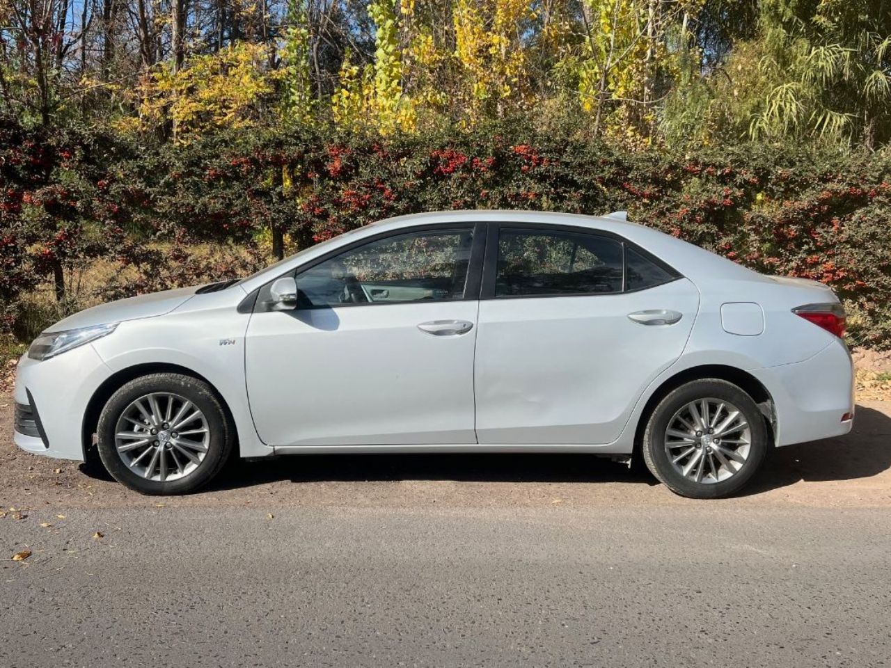 Toyota Corolla Usado en Mendoza, deRuedas