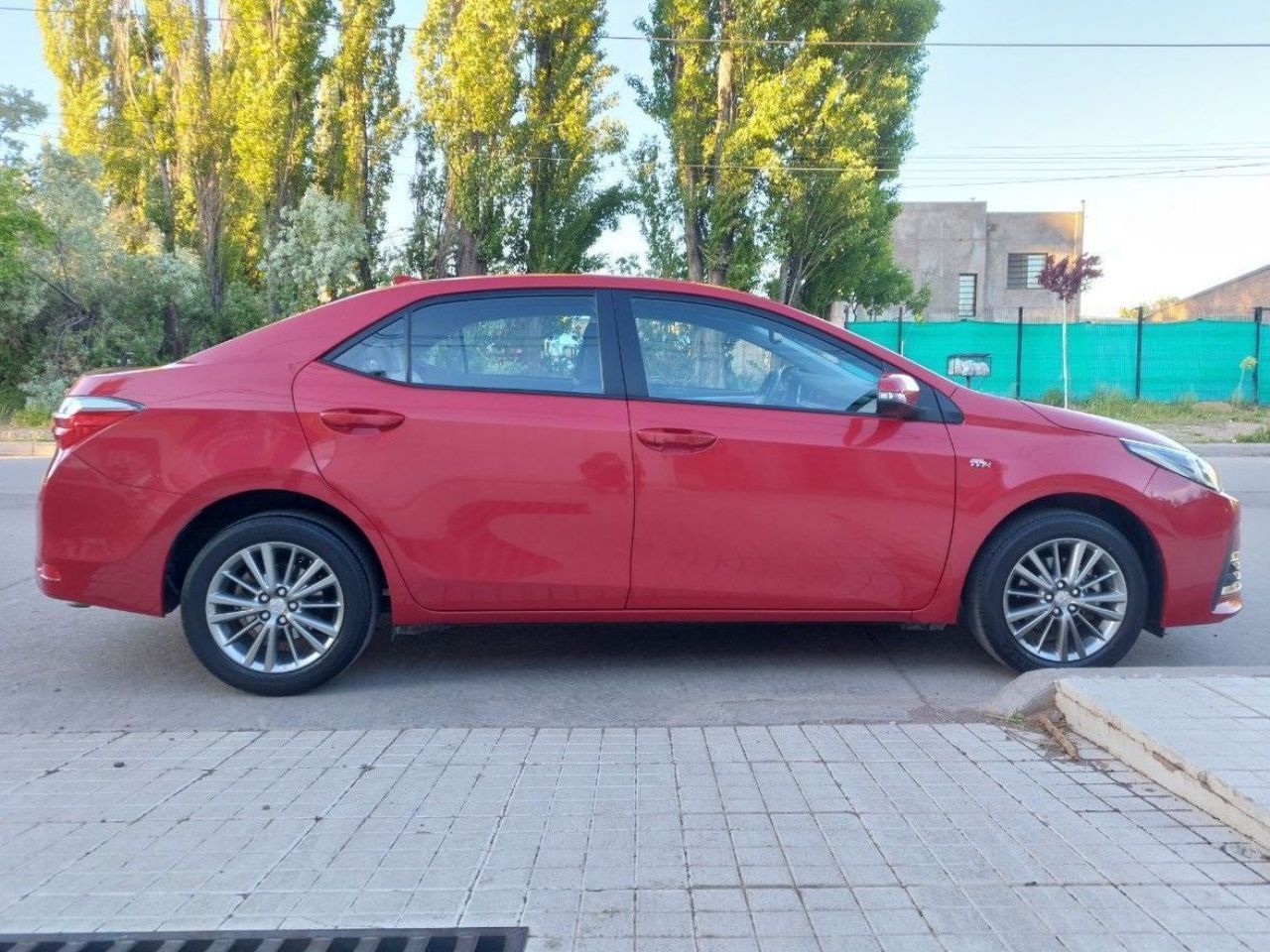 Toyota Corolla Usado en Mendoza, deRuedas