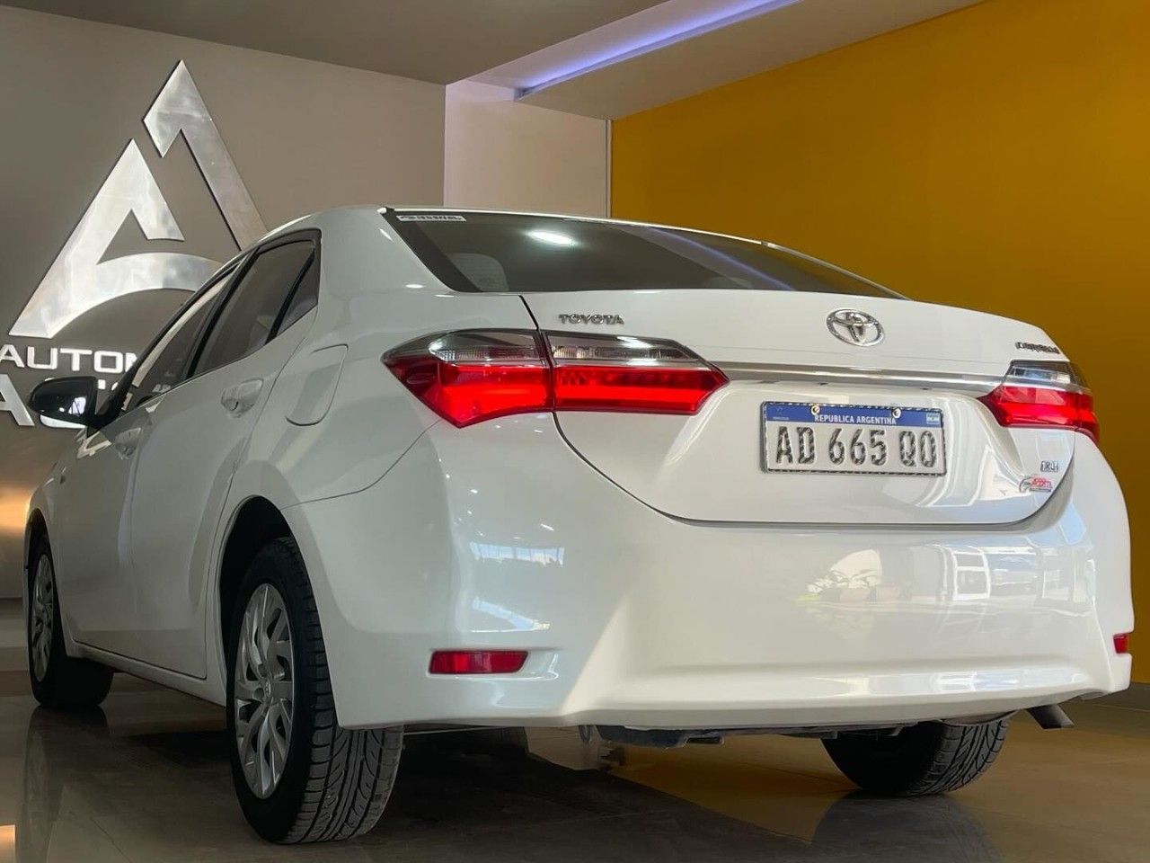 Toyota Corolla Usado Financiado en San Juan, deRuedas