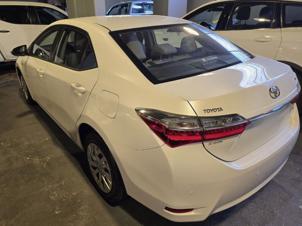 Toyota Corolla Usado Financiado en Mendoza, deRuedas