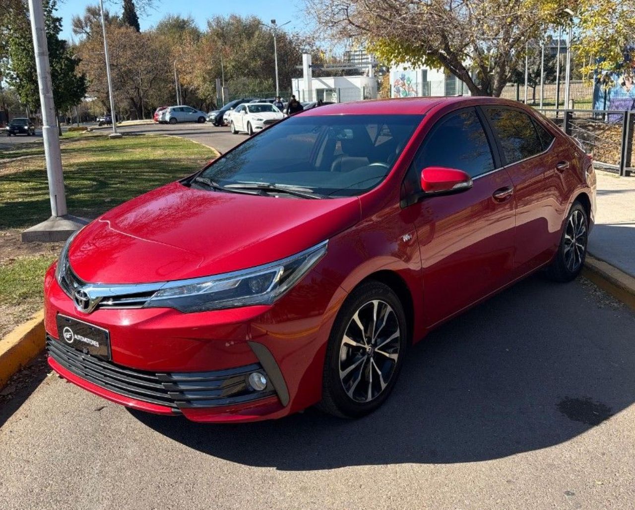 Toyota Corolla Usado Financiado en Mendoza, deRuedas
