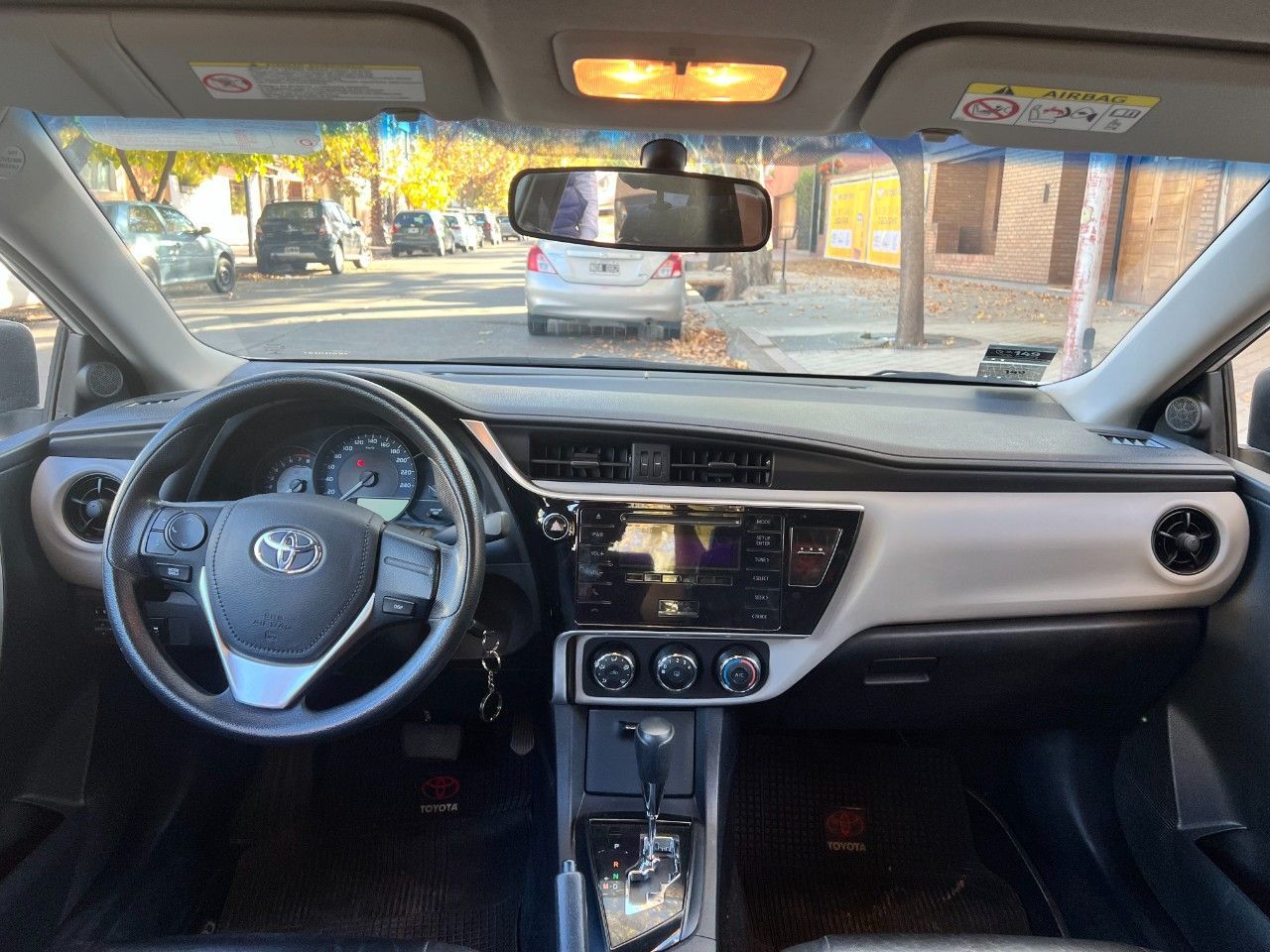 Toyota Corolla Usado Financiado en Mendoza, deRuedas