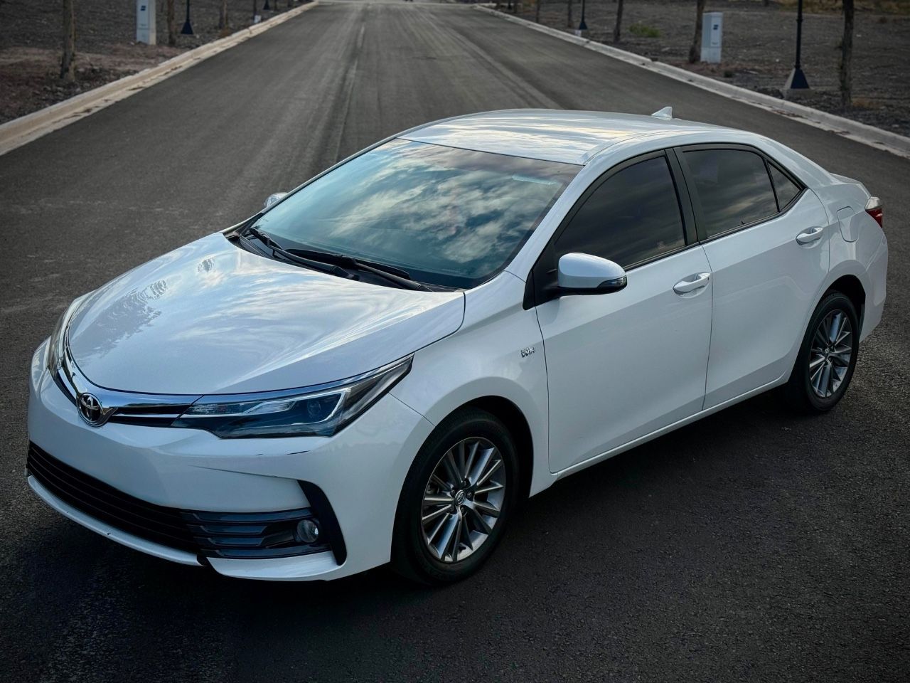Toyota Corolla Usado Financiado en Mendoza, deRuedas