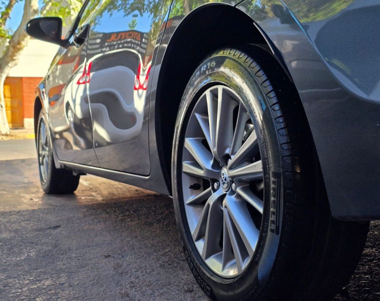 Toyota Corolla Usado Financiado en Mendoza, deRuedas