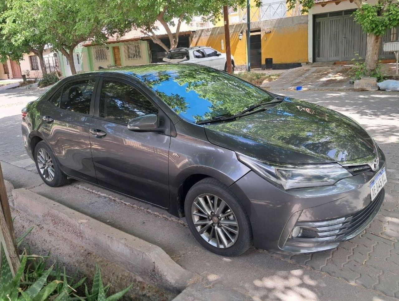 Toyota Corolla Usado en Mendoza, deRuedas
