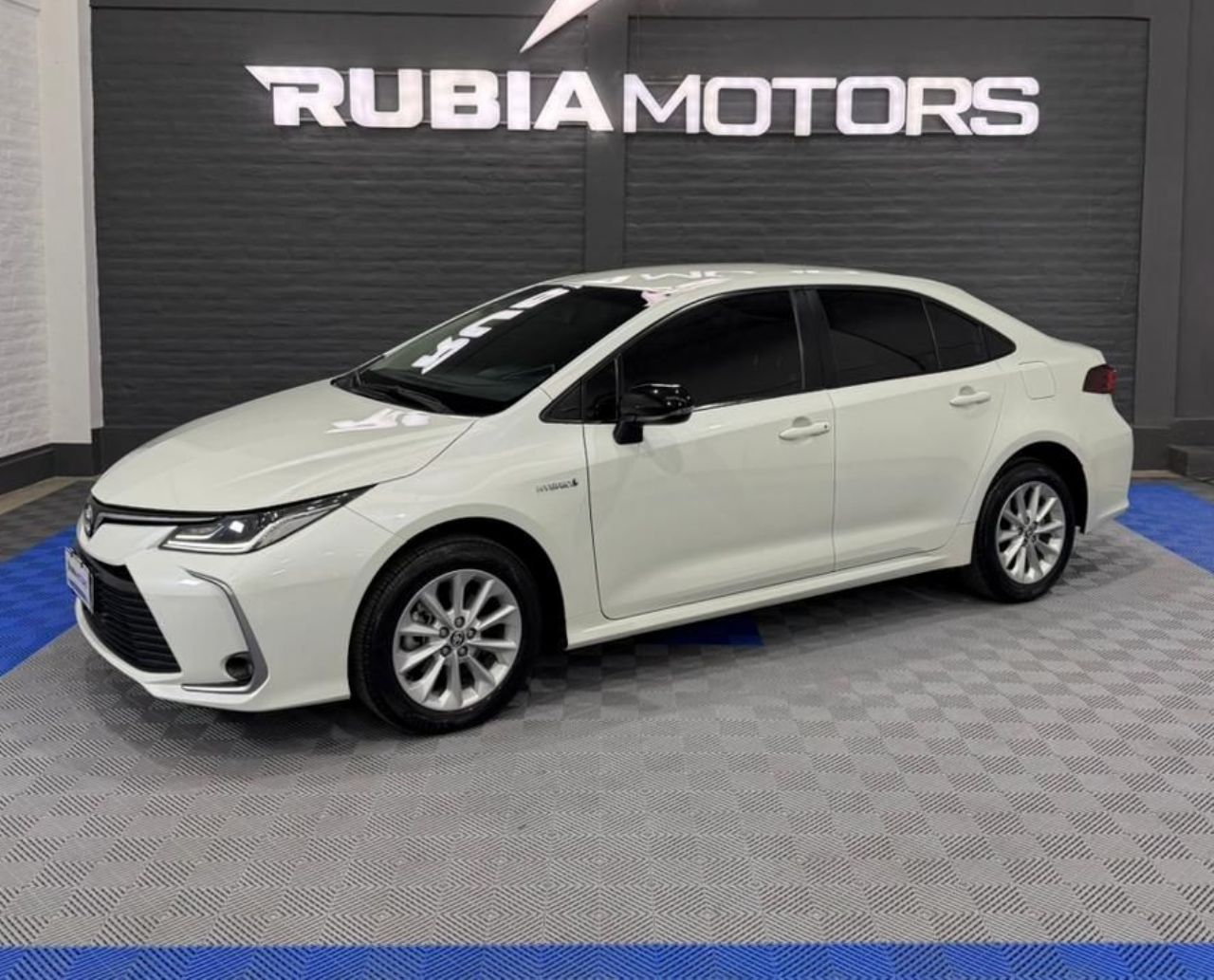 Toyota Corolla Usado Financiado en San Juan, deRuedas