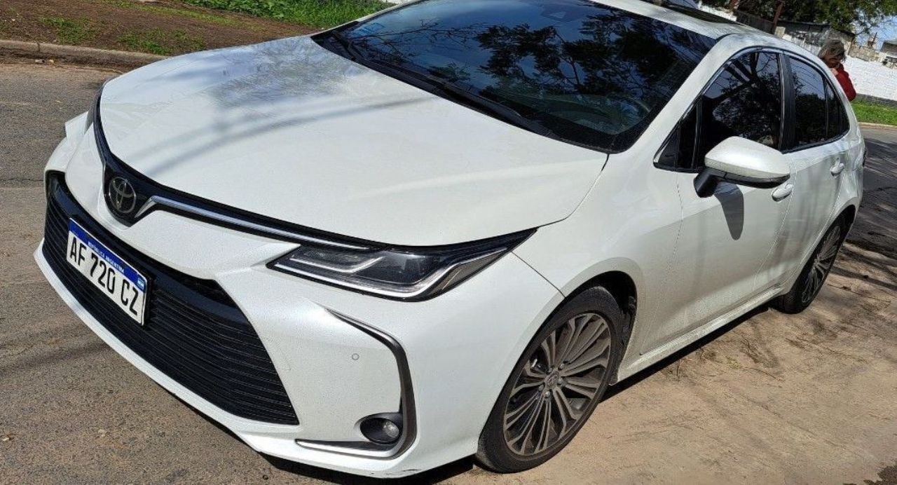Toyota Corolla Usado en Buenos Aires, deRuedas
