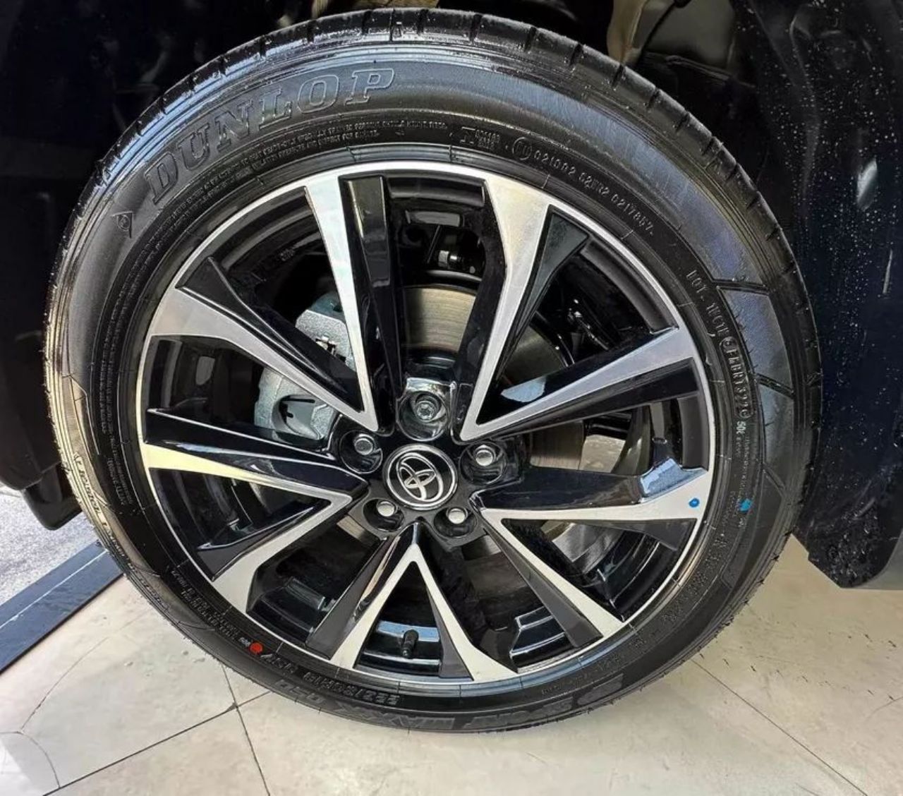Toyota Corolla Cross Nuevo en Mendoza, deRuedas