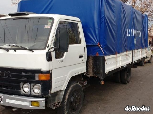 Toyota Dyna Usada en Mendoza, deRuedas