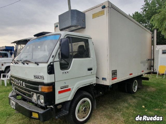 Toyota Dyna Usada en Mendoza, deRuedas