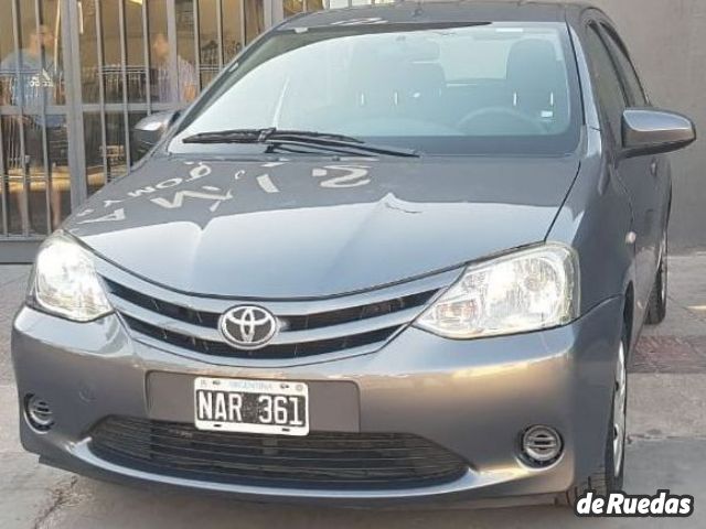 Toyota Etios Usado en Mendoza, deRuedas