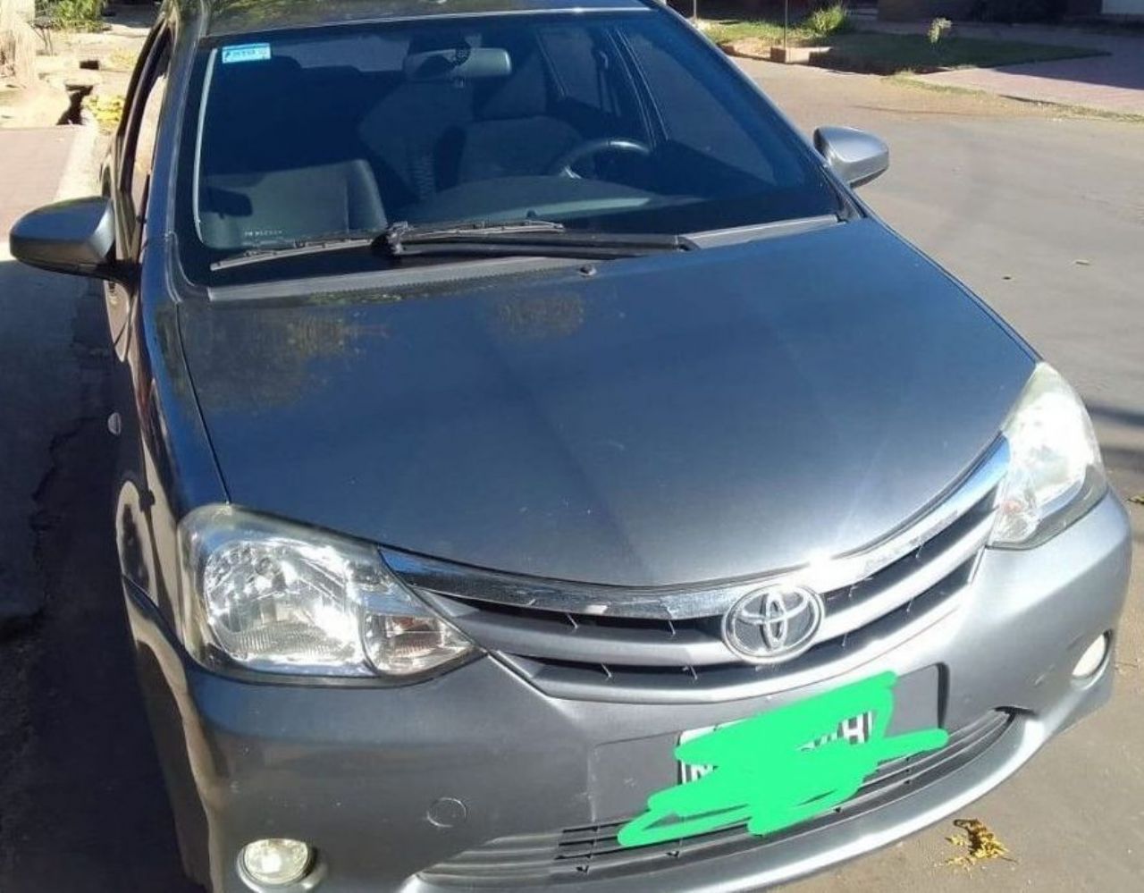 Toyota Etios Usado en Mendoza, deRuedas