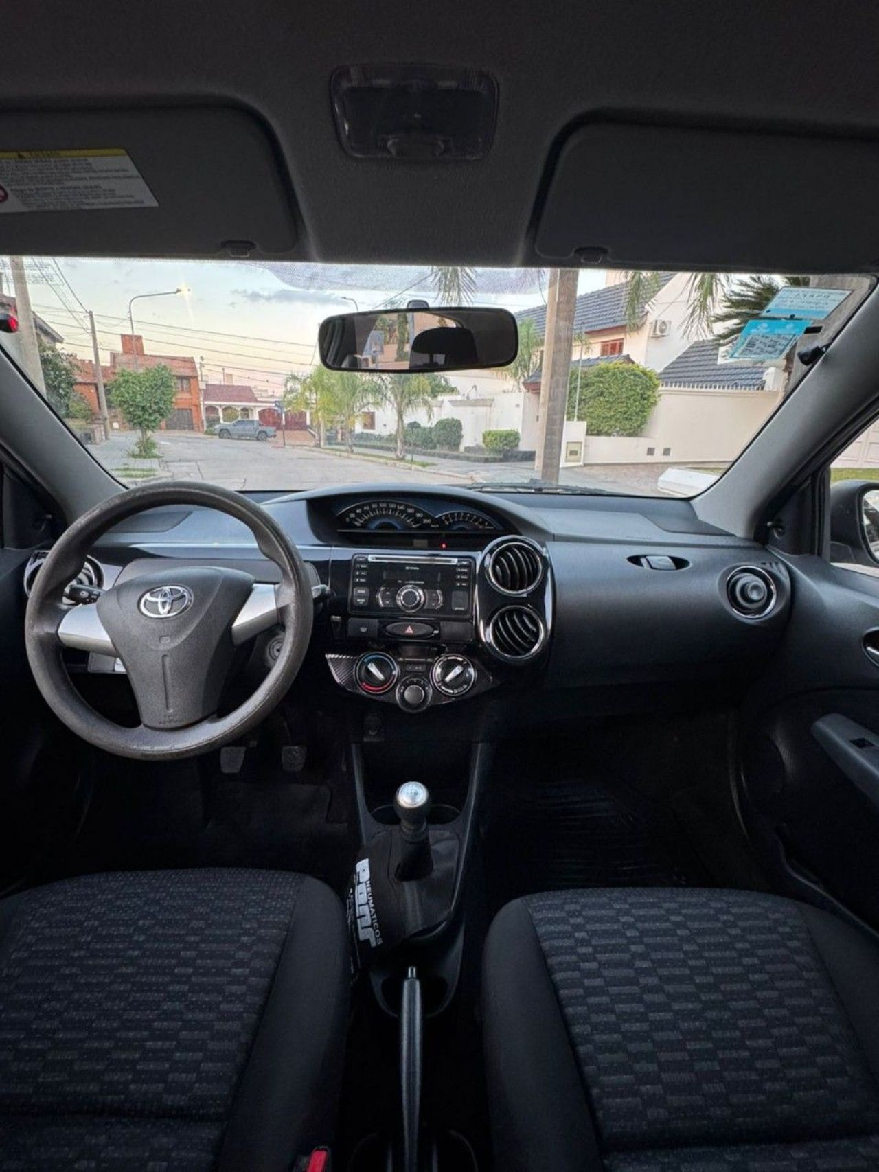 Toyota Etios Usado en Córdoba, deRuedas