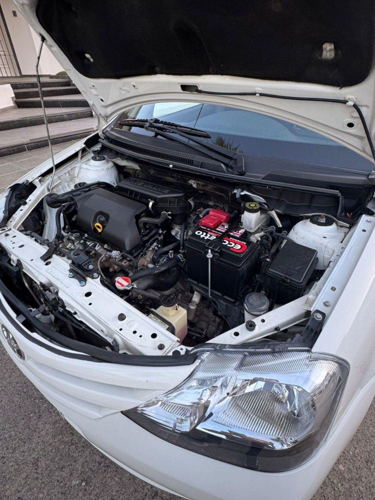 Toyota Etios Usado en Córdoba, deRuedas