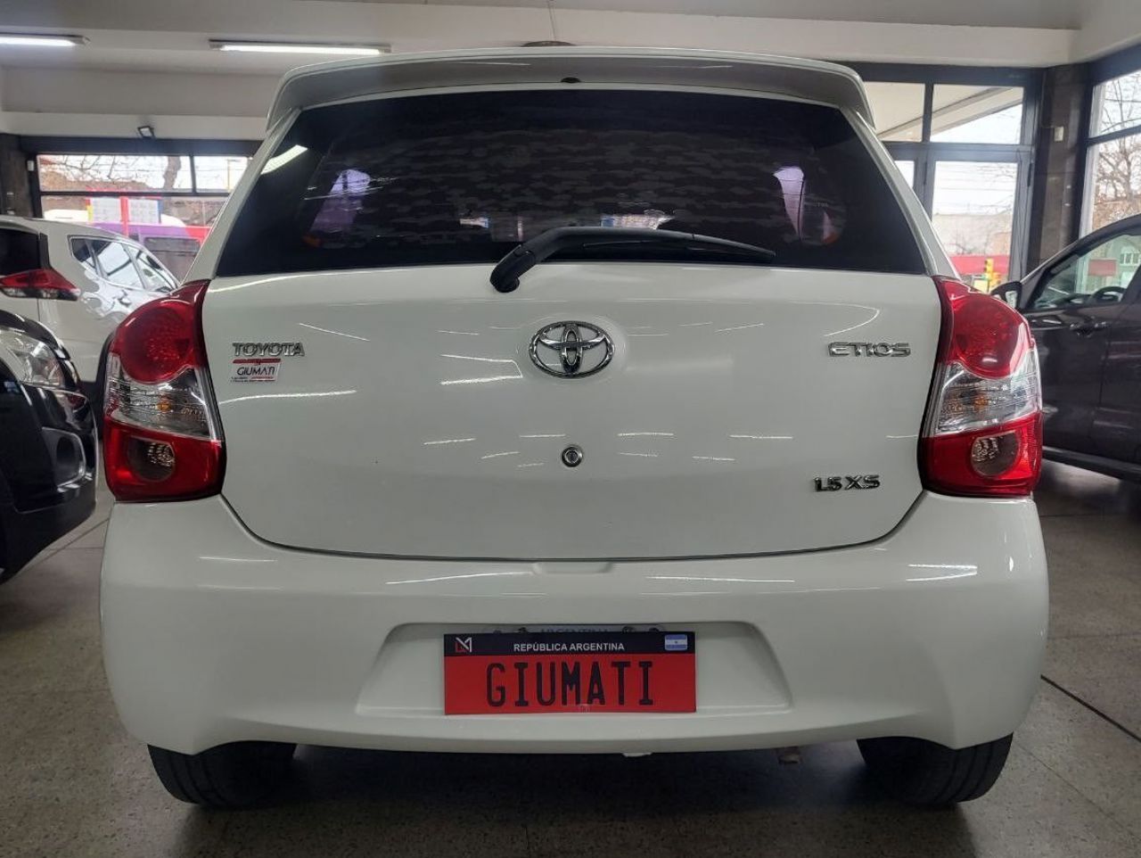 Toyota Etios Usado Financiado en Mendoza, deRuedas