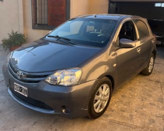 Toyota Etios Usado en Mendoza