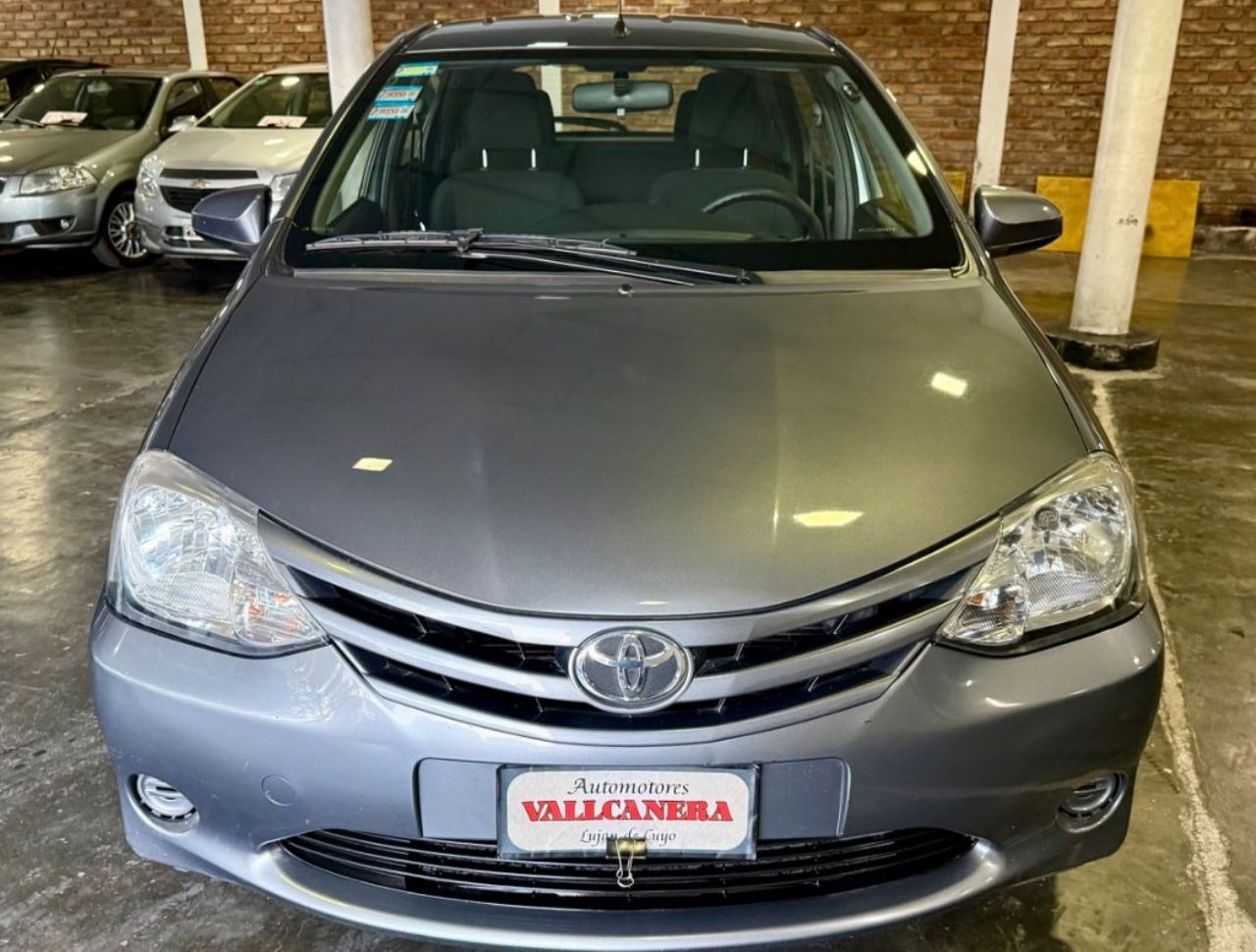 Toyota Etios Usado en Mendoza, deRuedas