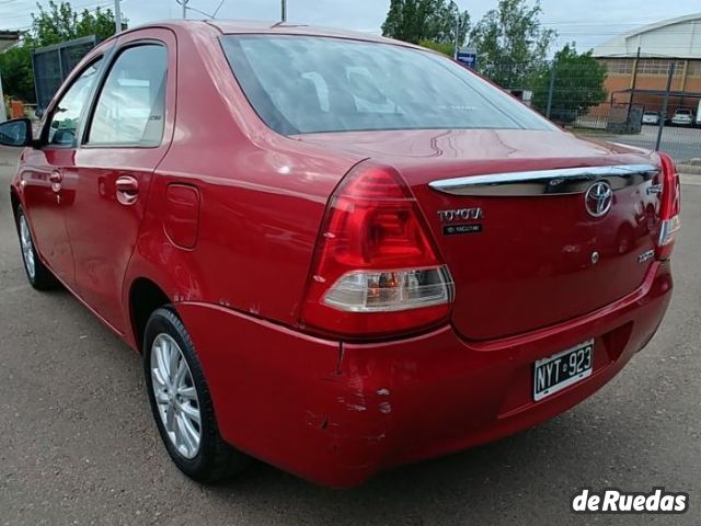 Toyota Etios Usado en Mendoza, deRuedas