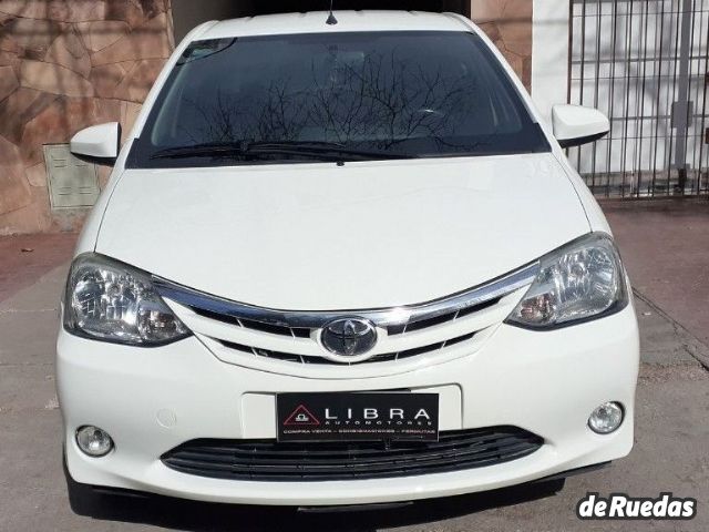 Toyota Etios Usado en Mendoza, deRuedas