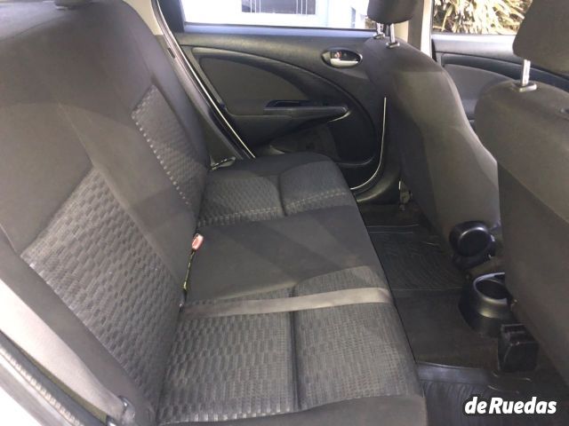 Toyota Etios Usado en Mendoza, deRuedas