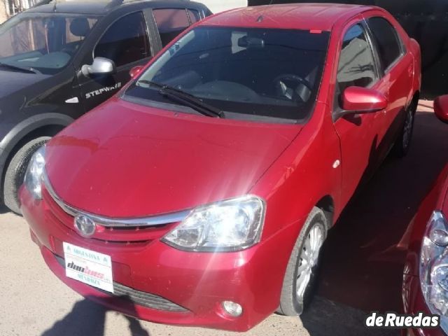 Toyota Etios Usado en Mendoza, deRuedas