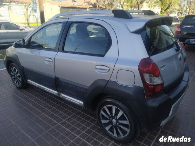 Toyota Etios Usado en Mendoza, deRuedas