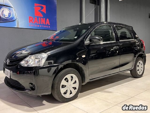 Toyota Etios Usado en Mendoza, deRuedas