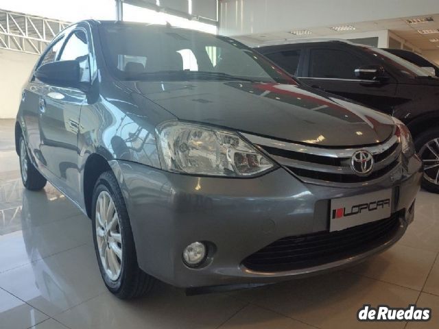 Toyota Etios Usado en Córdoba, deRuedas
