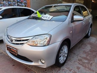 Toyota Etios Usado en Mendoza Financiado