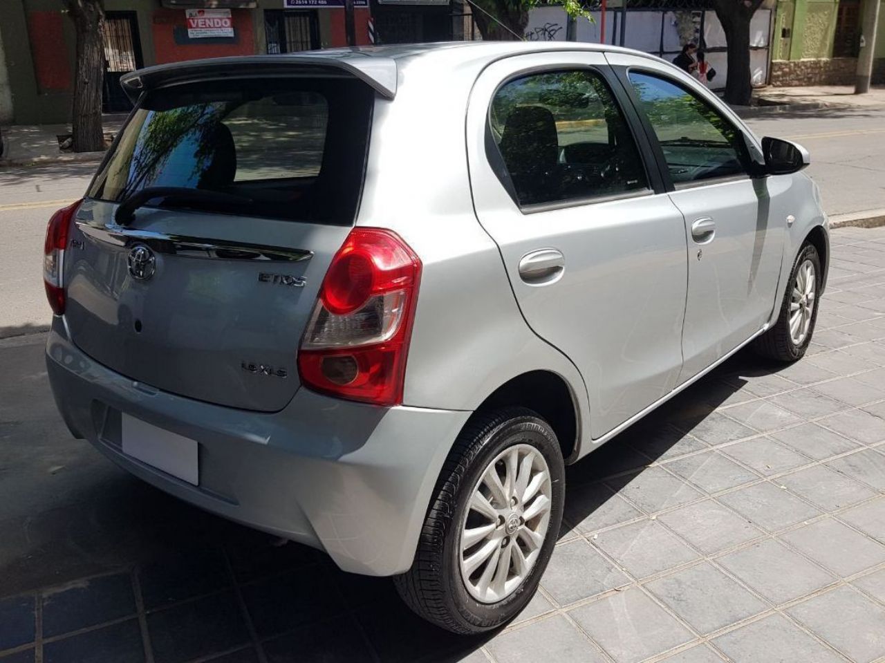 Toyota Etios Usado en Mendoza, deRuedas