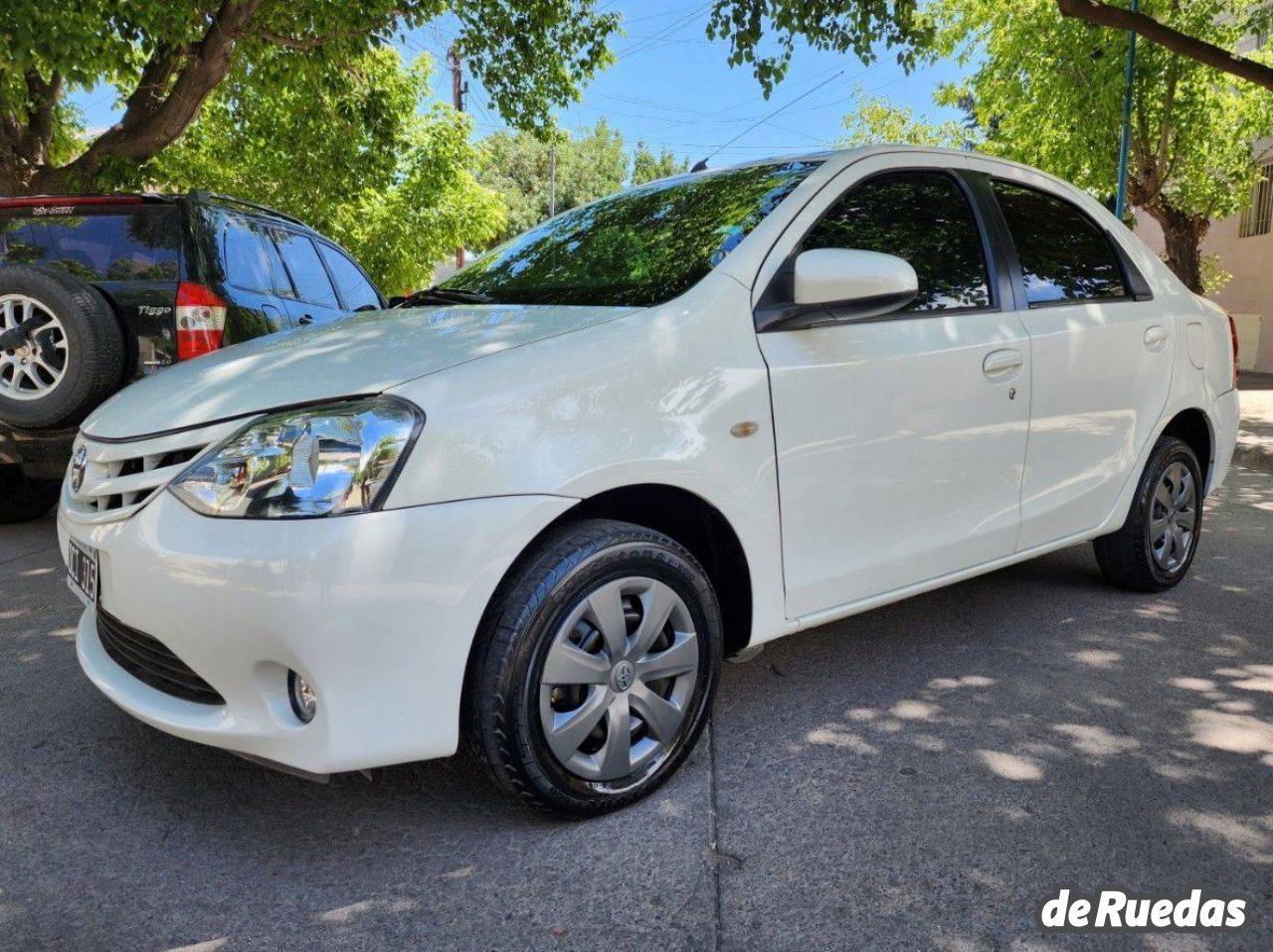 Toyota Etios Usado en Mendoza, deRuedas