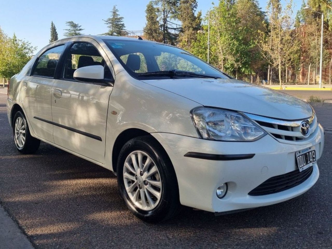 Toyota Etios Usado en Mendoza, deRuedas