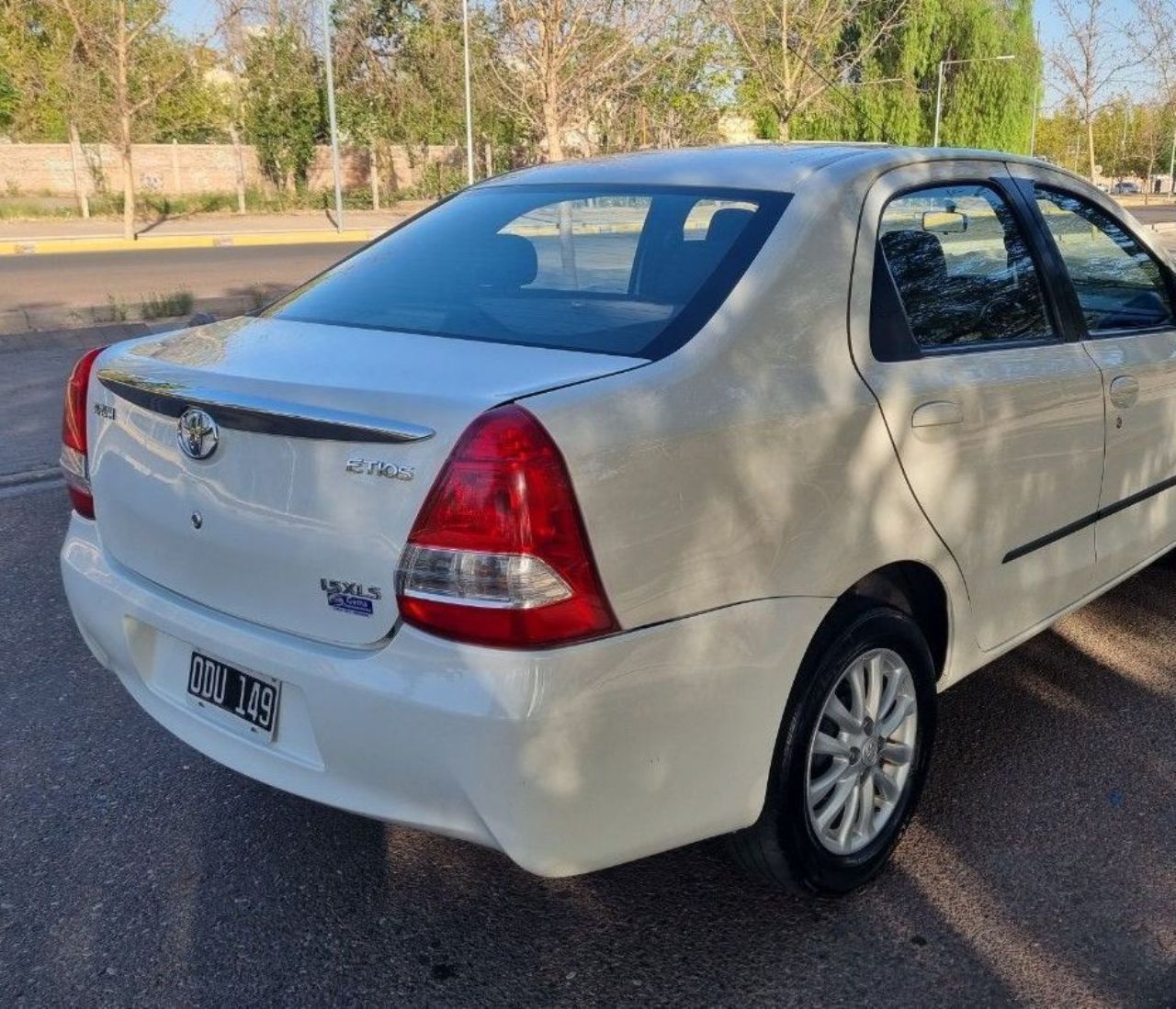 Toyota Etios Usado en Mendoza, deRuedas