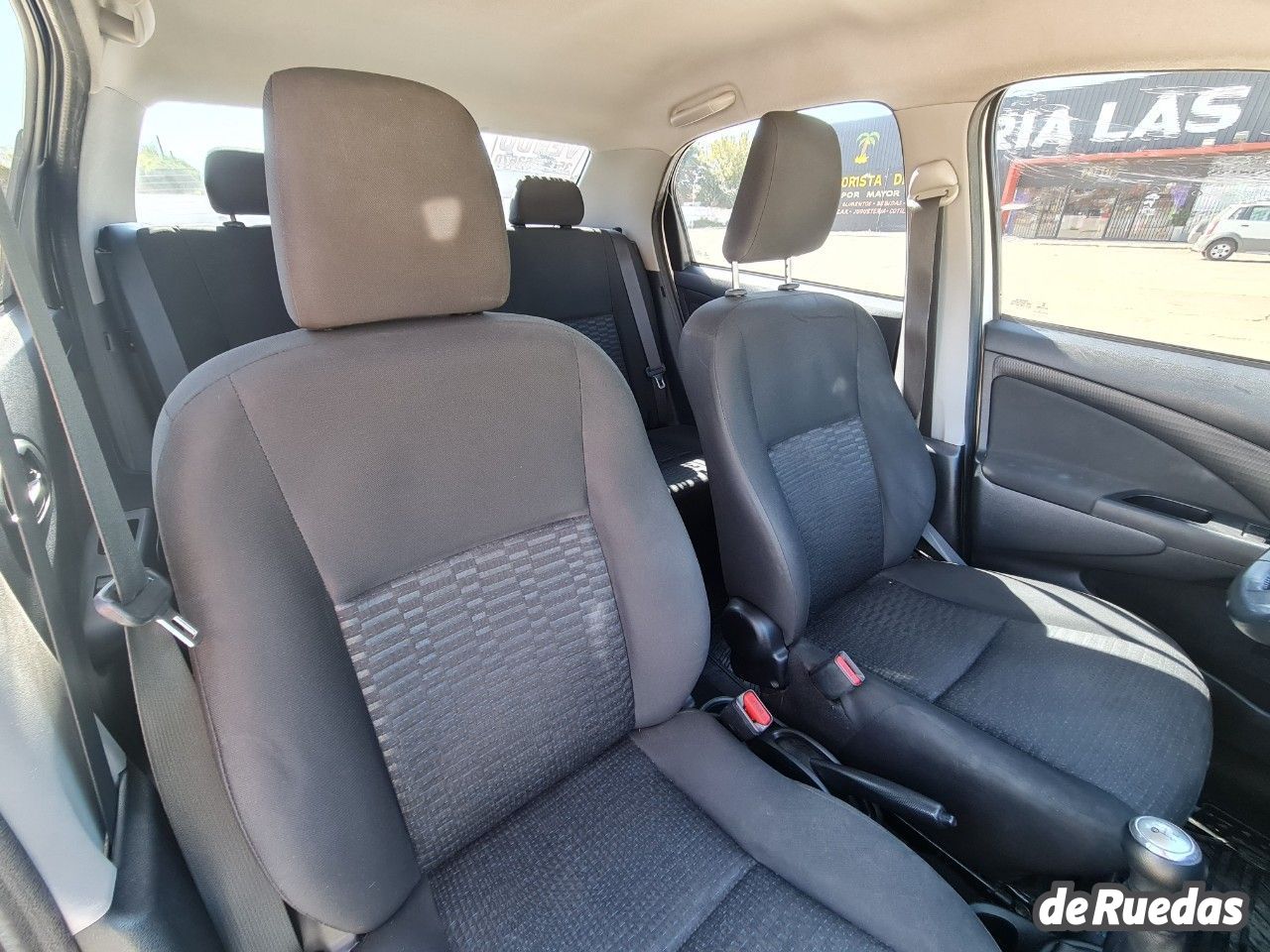 Toyota Etios Usado en Córdoba, deRuedas