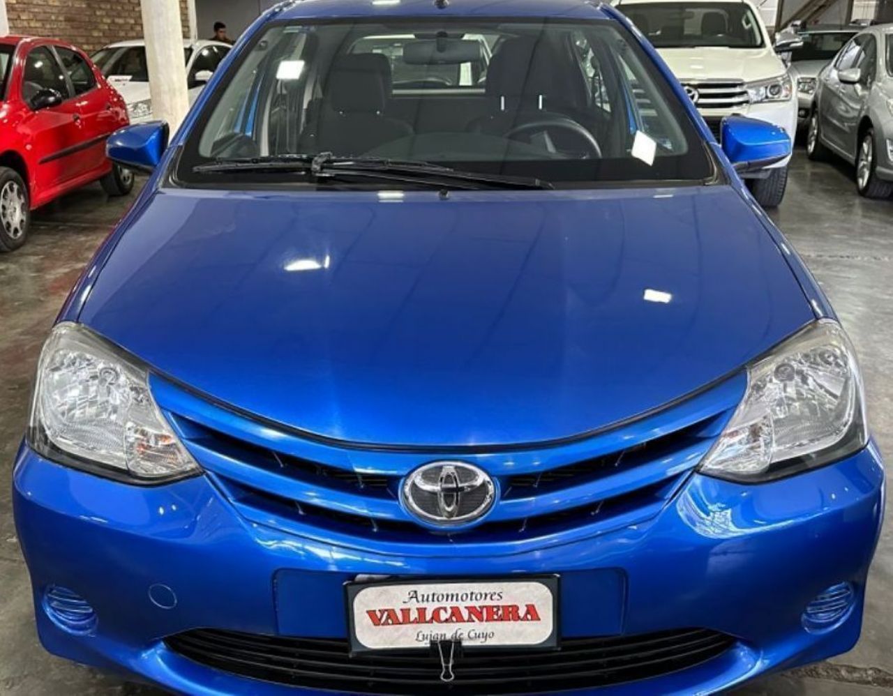 Toyota Etios Usado en Mendoza, deRuedas