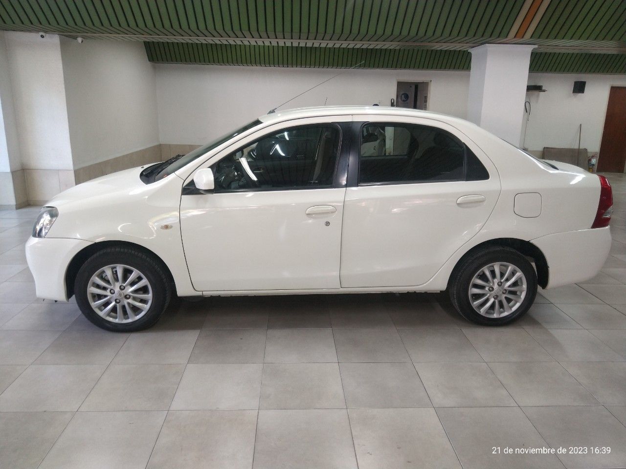 Toyota Etios Usado en Mendoza, deRuedas