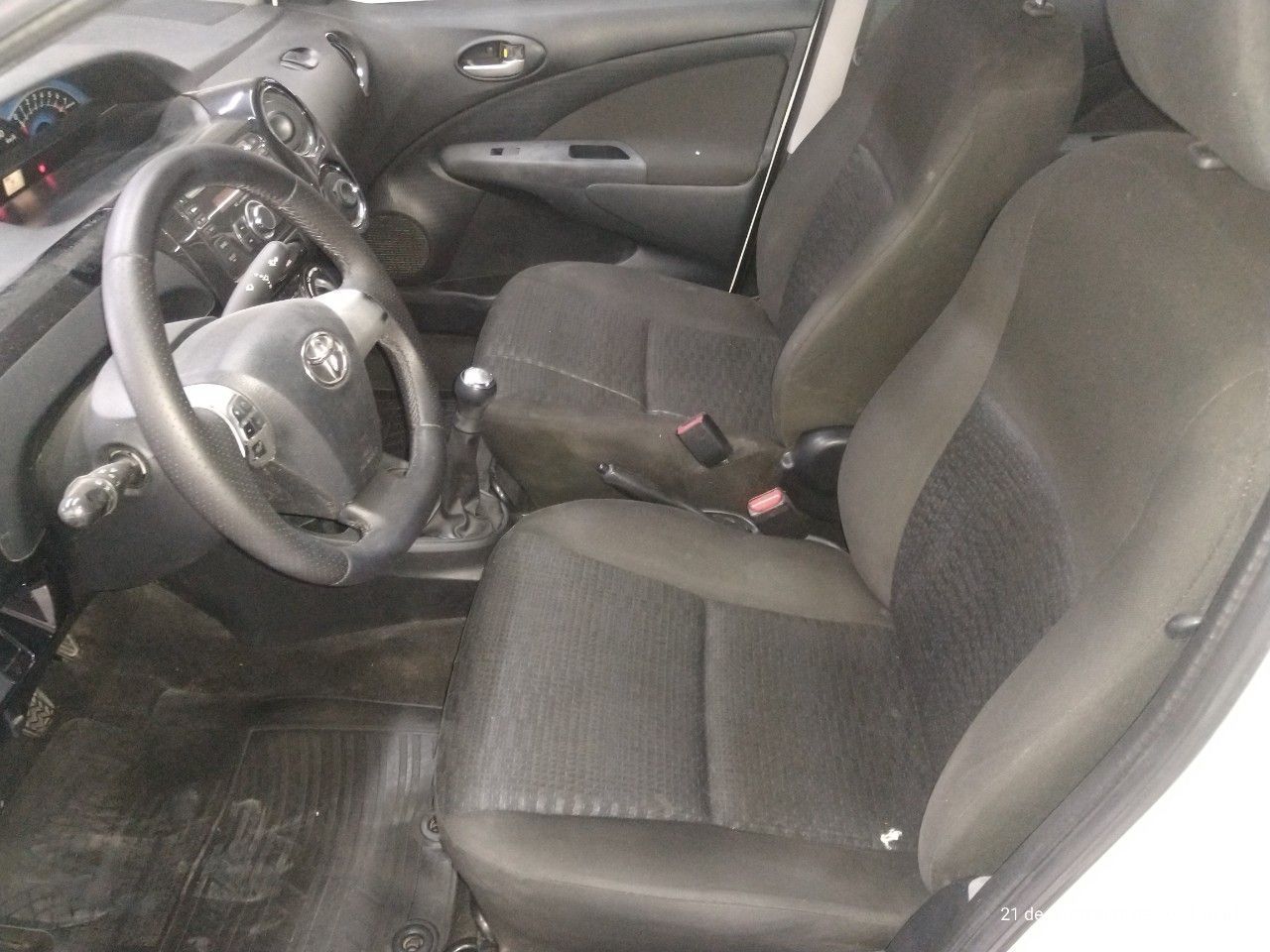 Toyota Etios Usado en Mendoza, deRuedas