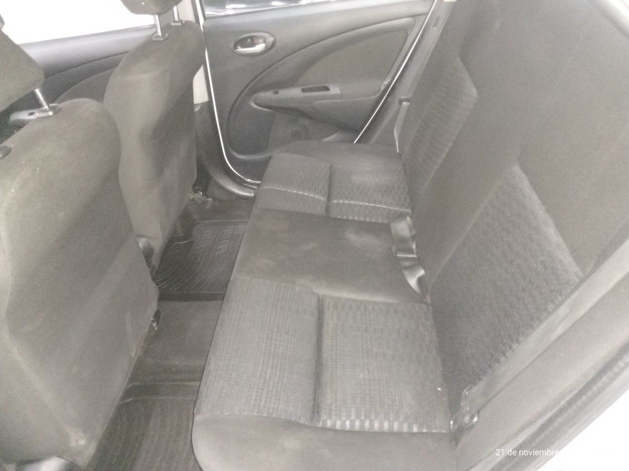 Toyota Etios Usado en Mendoza, deRuedas