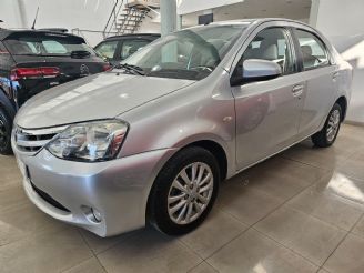 Toyota Etios Usado en Mendoza Financiado