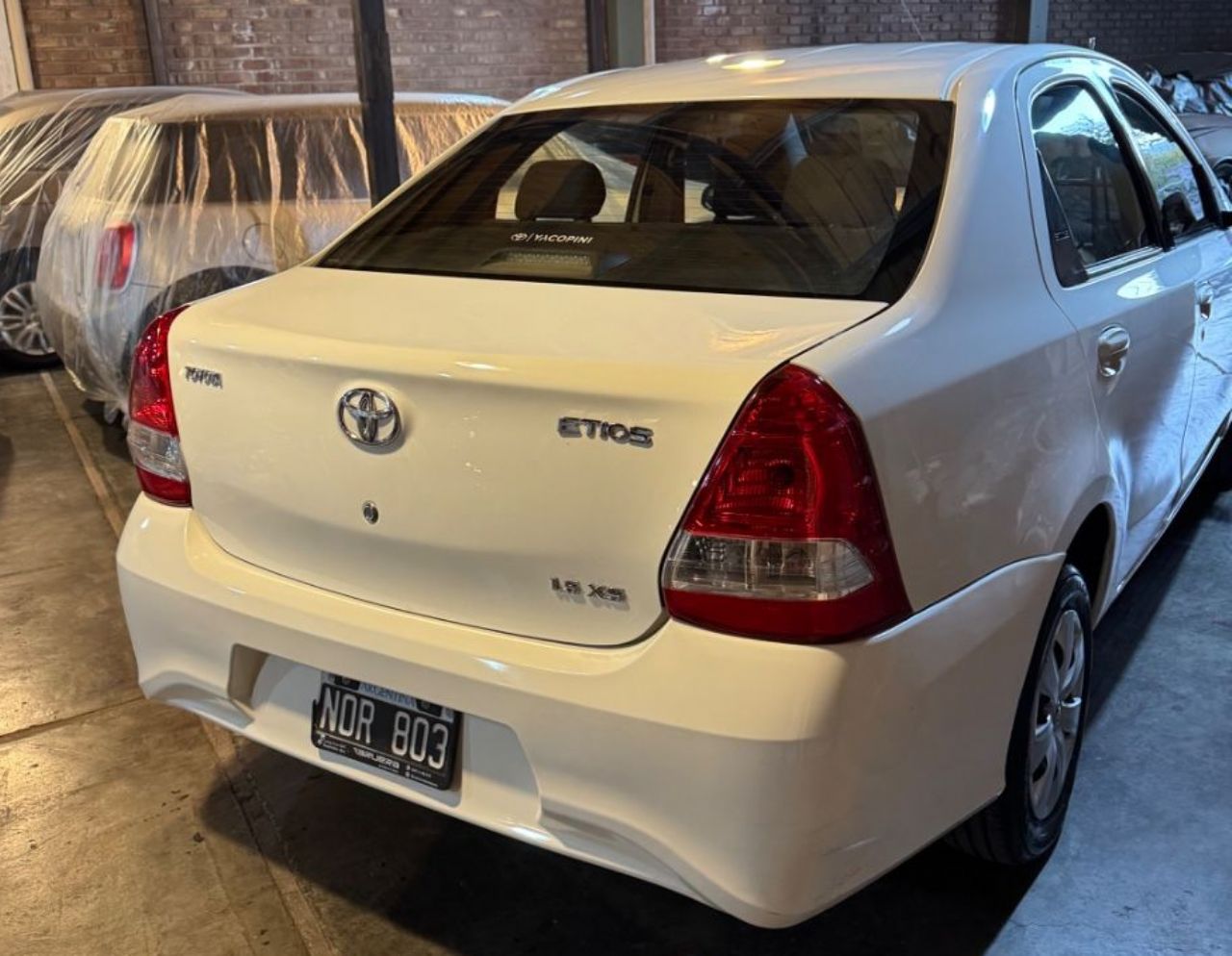 Toyota Etios Usado en Mendoza, deRuedas