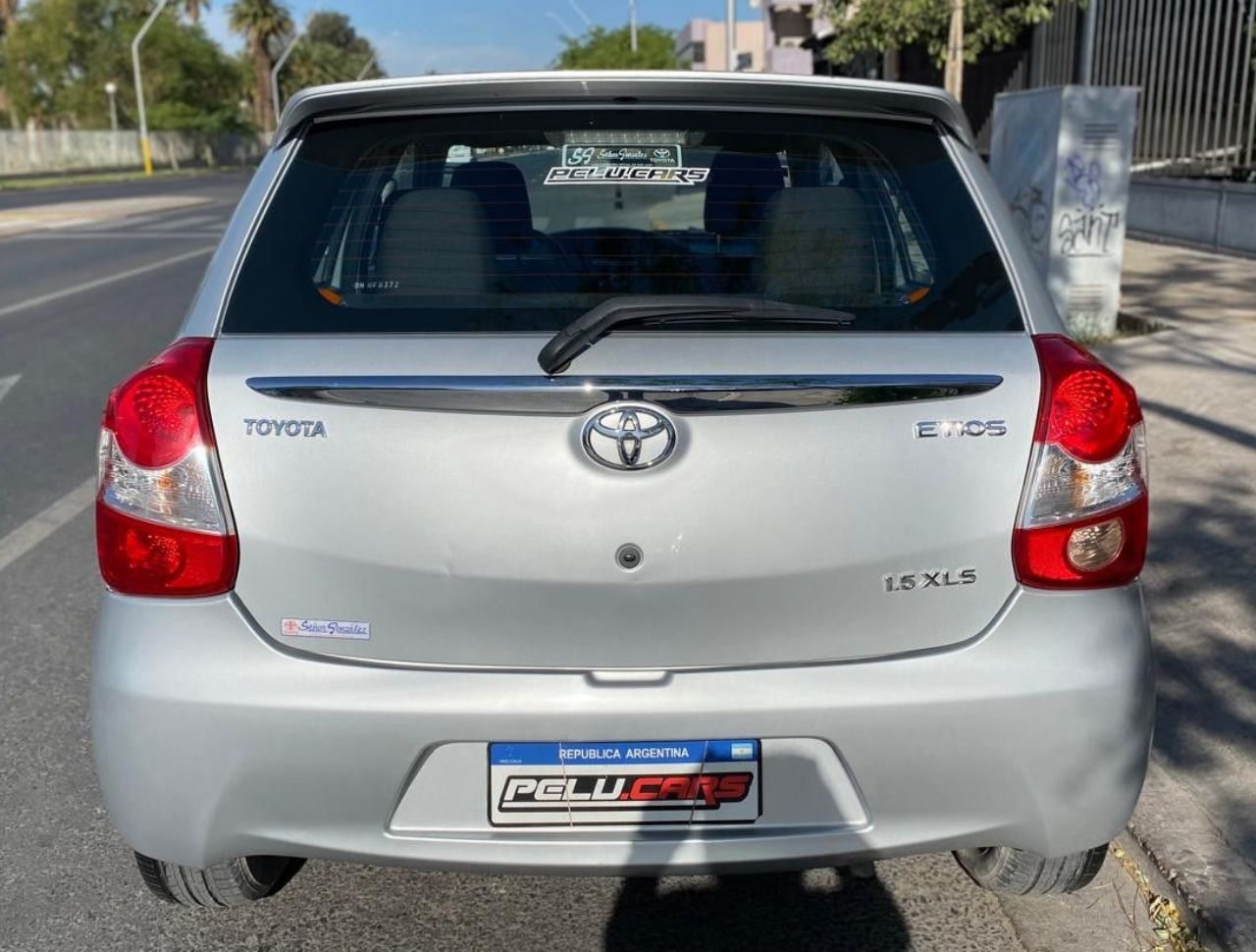 Toyota Etios Usado Financiado en San Juan, deRuedas