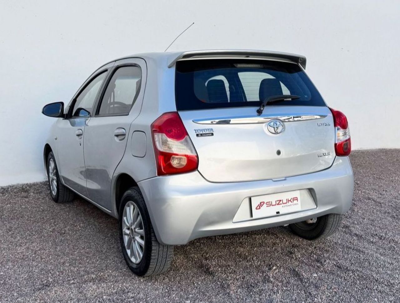 Toyota Etios Usado Financiado en Mendoza, deRuedas
