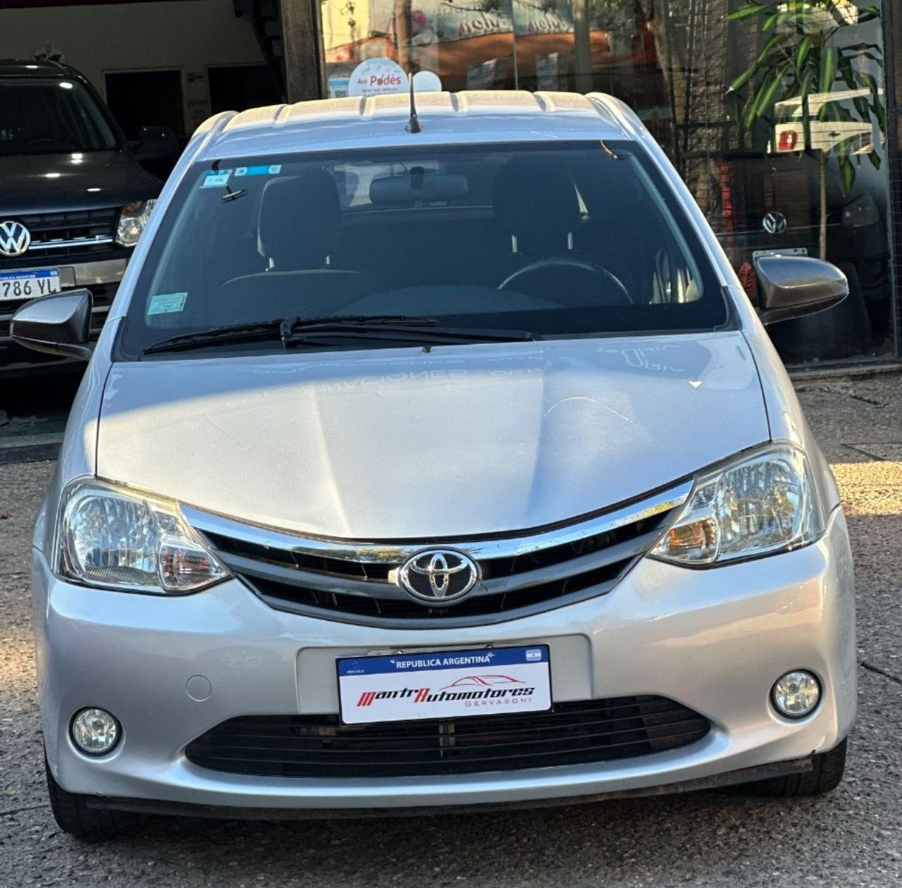 Toyota Etios Usado Financiado en Córdoba, deRuedas