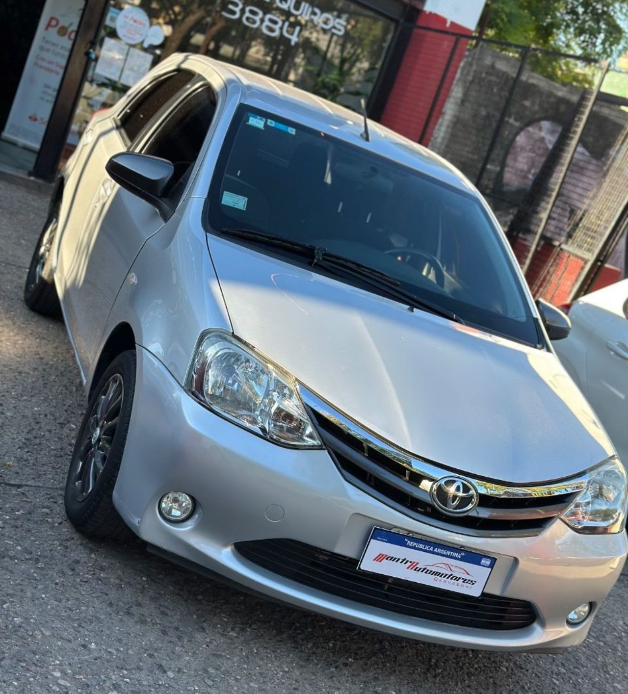 Toyota Etios Usado Financiado en Córdoba, deRuedas