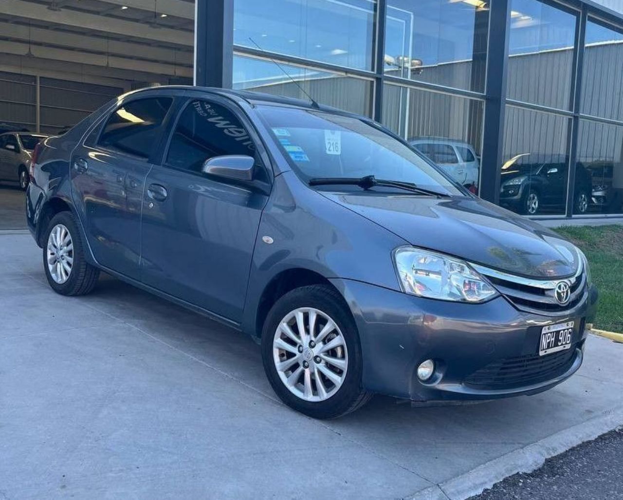 Toyota Etios Usado en San Juan, deRuedas