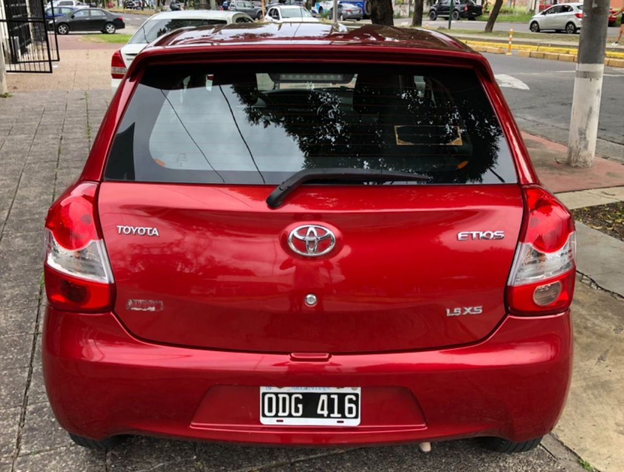 Toyota Etios Usado en Salta, deRuedas
