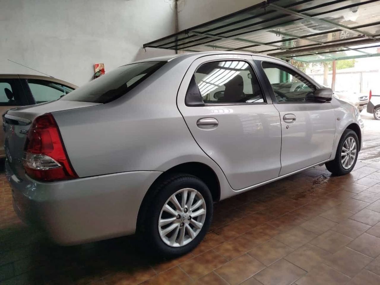 Toyota Etios Usado Financiado en Córdoba, deRuedas