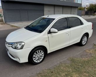 Toyota Etios Usado en San Juan Financiado