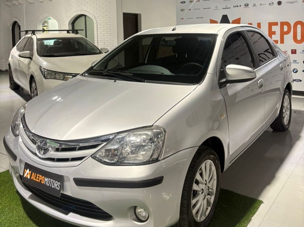 Toyota Etios Usado en Mendoza, deRuedas